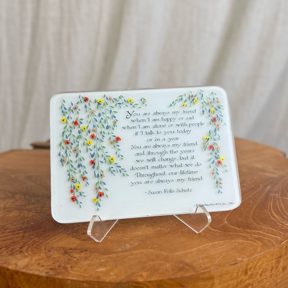 ‘Note For A Friend’ On Glass With Stand